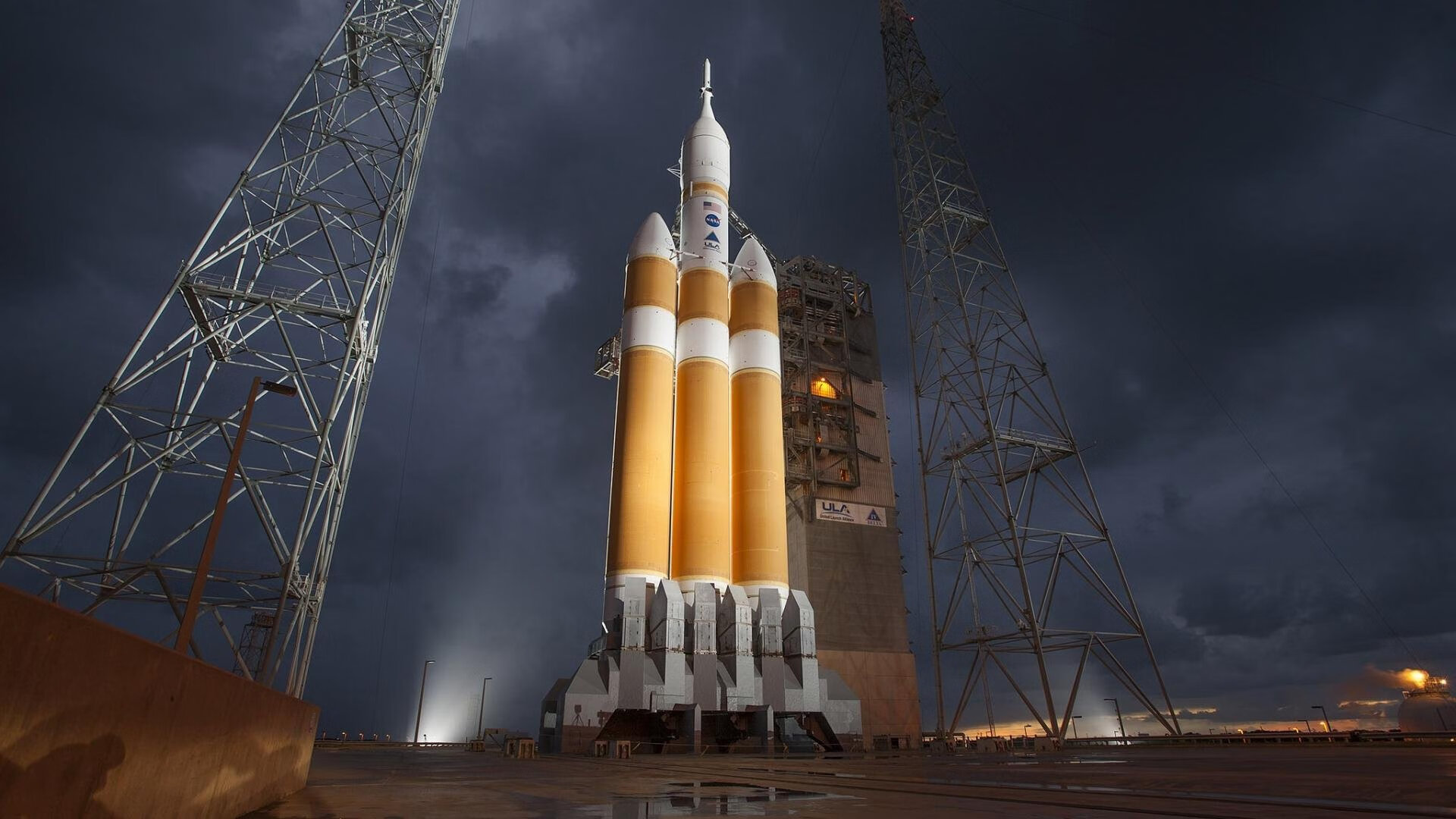 德甲:拜仁在主场4-1大胜霍芬海姆,积分优势逐渐扩大,拜仁对霍芬海