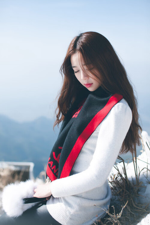 青少年足球教育资源不断丰富，线上课程与线下实战相结合，校园足球线上培训