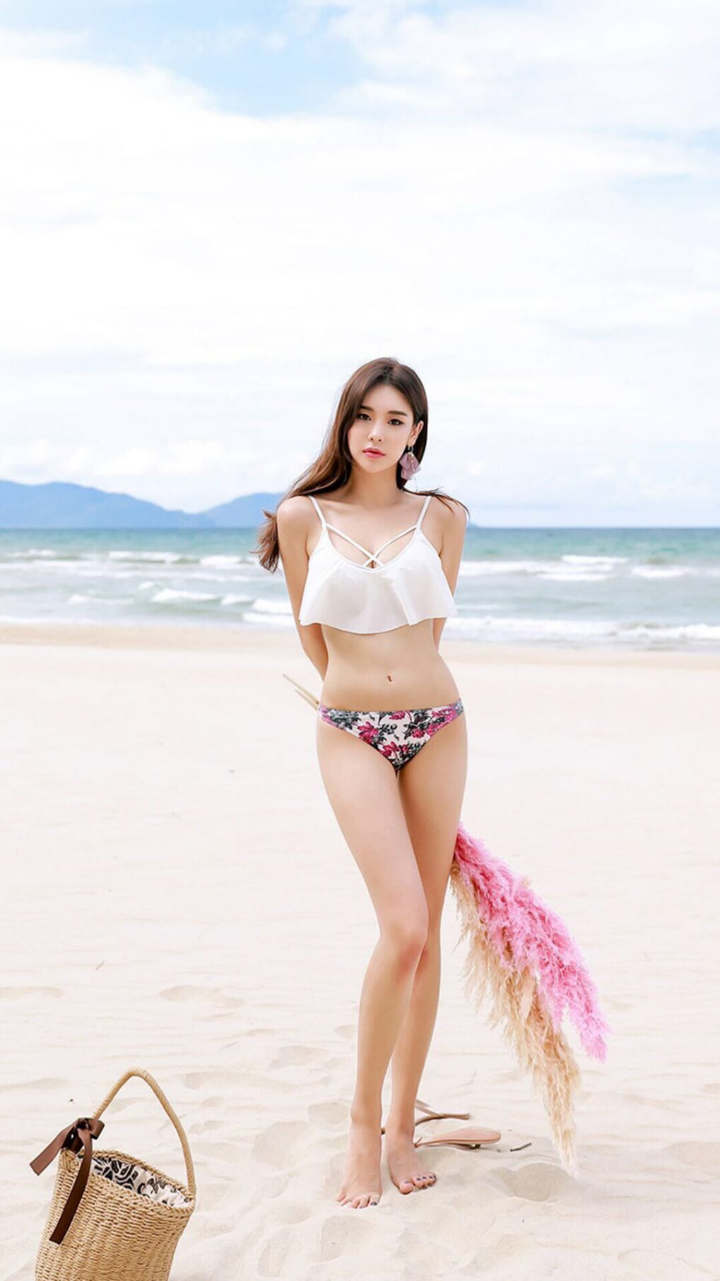 爱游戏下载-羽毛球赛事直播内容丰富吸引年轻观众，羽毛球比赛直播视频